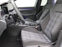 Volkswagen Golf 1.5 eHybrid GTE 272PK DSG Adaptieve Cruise Controle, Side Assist, Achteruitrijcamera, Stoel-Stuurverwarming, Navi via Apple Carplay/Android Auto, Matrix-LED verlichting, 18" LM Velgen