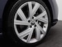 Volkswagen Golf 1.4 eHybrid Style 204PK DSG Panoramadak, achteruitrijcamera, winterpakket, elek. stoel, 18" lichtmetaal
