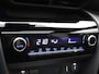Toyota Yaris Cross 1.5 Hybrid Dynamic 115PK Aut. Achteruitrijcamera, Adaptieve Cruise Controle, Panoramadak, Head-Up Display, Keyless, Clima, Stoelverwarming, Trekhaak, 17" LM Velgen