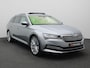 Skoda Superb Combi 1.4 TSI iV Business Edition Plus 218PK DSG matrix led, trekhaak, panoramadak, elek. verstelbare voorstoelen, stoelverwarming voor & achter, standkachel, 360gr. camera, side assist, virtual pedal, 19" lichtmetaal