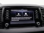 Skoda Karoq 1.5 TSI ACT Business Edition 150PK DSG full led, adaptive cruise, lane assist, elek. bedienbare achterklep, keyless, stuur-stoelverwarming, achteruitrijcamera, 18" lichtmetaal