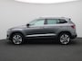 Skoda Karoq 1.5 TSI ACT Business Edition 150PK DSG full led, adaptive cruise, lane assist, elek. bedienbare achterklep, keyless, stuur-stoelverwarming, achteruitrijcamera, 18" lichtmetaal