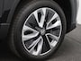 Skoda Karoq 1.5 TSI ACT Business Edition 150PK DSG full led, adaptive cruise, lane assist, elek. bedienbare achterklep, keyless, stuur-stoelverwarming, achteruitrijcamera, 18" lichtmetaal