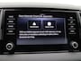 Skoda Karoq 1.5 TSI ACT Business Edition 150PK DSG full led, adaptive cruise, lane assist, elek. bedienbare achterklep, keyless, stuur-stoelverwarming, achteruitrijcamera, 18" lichtmetaal