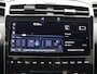 Hyundai Tucson 1.6 T-GDI PHEV Comfort Sky 4WD 265PK Aut. Pano-Schuifdak, Adaptieve Cruise Controle, Navi, Stoel-Stuurverwarming, Side Assist, Keyless, Trekhaak, 19" LM Velgen