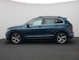 Volkswagen Tiguan 1.4 TSI eHybrid R-Line Business+ 245PK DSG Matrix-LED, 360gr. Camera, Elektr. Achterklep, Side assist, Keyless, Virtual Cockpit, Park Assist, 19" LM Velgen