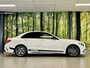 Mercedes-Benz C-klasse 63 | 19" Lichtmetaal | Camera | LED | Leder | Cruise Control | Airconditioning | Parkeersensoren | Bluetooth | Elektrische Stoelen |