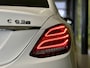 Mercedes-Benz C-klasse 63 | 19" Lichtmetaal | Camera | LED | Leder | Cruise Control | Airconditioning | Parkeersensoren | Bluetooth | Elektrische Stoelen |