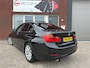 BMW 3-Serie 320i High Executive / Navi / PDC / Clima / LM