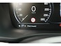Volvo XC60 T8 Recharge AWD R-Design | Panoramadak | Stoelverwarming | Parkeercamera | Pilot Assist | BLIS | Glossy Black