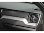 Volvo XC60 T8 Recharge AWD R-Design | Panoramadak | Stoelverwarming | Parkeercamera | Pilot Assist | BLIS | Glossy Black