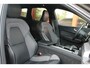Volvo XC60 T8 Recharge AWD R-Design | Panoramadak | Stoelverwarming | Parkeercamera | Pilot Assist | BLIS | Glossy Black