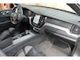 Volvo XC60 T8 Recharge AWD R-Design | Panoramadak | Stoelverwarming | Parkeercamera | Pilot Assist | BLIS | Glossy Black