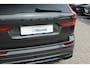 Volvo XC60 T8 Recharge AWD R-Design | Panoramadak | Stoelverwarming | Parkeercamera | Pilot Assist | BLIS | Glossy Black