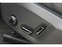 Volvo XC60 T8 Recharge AWD R-Design | Panoramadak | Stoelverwarming | Parkeercamera | Pilot Assist | BLIS | Glossy Black