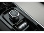Volvo XC60 T8 Recharge AWD R-Design | Panoramadak | Stoelverwarming | Parkeercamera | Pilot Assist | BLIS | Glossy Black