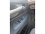 Toyota Auris 1.6-16V Sol Business Clima Schermpje Parksensoren