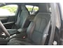 Volvo XC40 T4 Recharge R-Design | Stoelverwarming | Parkeercamera | BLIS | Pilot Assist | Electr. Stoelen | Glossy Black | Keyless