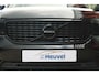 Volvo XC40 T4 Recharge R-Design | Stoelverwarming | Parkeercamera | BLIS | Pilot Assist | Electr. Stoelen | Glossy Black | Keyless