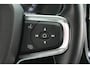 Volvo XC40 T4 Recharge R-Design | Stoelverwarming | Parkeercamera | BLIS | Pilot Assist | Electr. Stoelen | Glossy Black | Keyless