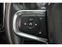 Volvo XC40 T4 Recharge R-Design | Stoelverwarming | Parkeercamera | BLIS | Pilot Assist | Electr. Stoelen | Glossy Black | Keyless