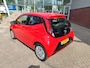 Toyota Aygo X X-PLAY 5-DEURS 4S-BANDEN CAMERA BLUETOOTH AIRCO EL-RAMEN/SPIEGELS NL-AUTO 1E-EIG