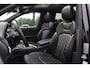 Audi SQ7 4.0 TDI quattro GRIJS KENTEKEN / Trekhaak / Panoramadak / 360Camera / Head-up / 23'' / Luchtvering / Keyless / Bose / Dodehoek / DAB / Apple CarPlay / Nachtzicht / Matrix LED / ACC / Stoelverwarming