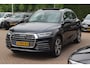 Audi Q5 2.0 TFSI quattro Launch Edition / Trekhaak / Panoramadak / Half leder / B&O / 20'' / Standverwarming / Parkeerhulp V+A / Navigatie / Cruise Control
