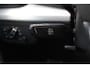 Audi Q5 2.0 TFSI quattro Launch Edition / Trekhaak / Panoramadak / Half leder / B&O / 20'' / Standverwarming / Parkeerhulp V+A / Navigatie / Cruise Control