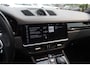 Porsche Cayenne 3.0 E-Hybrid / Trekhaak / Panoramadak / 360Camera / Head-up / 21'' / Keyless / Bose / Sportchrono / Softclose / Stuurverwarming / Leder / Cruise Control
