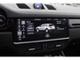Porsche Cayenne 3.0 E-Hybrid / Trekhaak / Panoramadak / 360Camera / Head-up / 21'' / Keyless / Bose / Sportchrono / Softclose / Stuurverwarming / Leder / Cruise Control