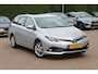 Toyota Auris Touring Sports 1.8 Hybrid Lease pro / Camera / Navigatie / 16'' / Keyless / DAB / Cruise Control