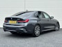 BMW 3-Serie 320i High Exe Org NL M-Sport Pano HK 360 Camera Keyless Lane assist Leer Sportonderstel Stoelverwarming Shadow line
