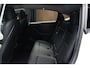Tesla Model Y Long Range Dual Motor AWD 514pk Afn. trekhaak Navi Camera Leer Warmtepomp ACC Autopilot PDC Elektr. achterklep Stoelverwarmimg voor en achter Stuurverwarming Optie: Full Self-Driving Capability Afneembaar trekhaak BTW auto