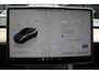 Tesla Model Y Long Range Dual Motor AWD 514pk Afn. trekhaak Navi Camera Leer Warmtepomp ACC Autopilot PDC Elektr. achterklep Stoelverwarmimg voor en achter Stuurverwarming Optie: Full Self-Driving Capability Afneembaar trekhaak BTW auto