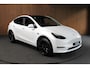 Tesla Model Y Long Range Dual Motor AWD 514pk Afn. trekhaak Navi Camera Leer Warmtepomp ACC Autopilot PDC Elektr. achterklep Stoelverwarmimg voor en achter Stuurverwarming Optie: Full Self-Driving Capability Afneembaar trekhaak BTW auto