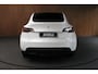 Tesla Model Y Long Range Dual Motor AWD 514pk Afn. trekhaak Navi Camera Leer Warmtepomp ACC Autopilot PDC Elektr. achterklep Stoelverwarmimg voor en achter Stuurverwarming Optie: Full Self-Driving Capability Afneembaar trekhaak BTW auto