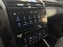 Hyundai Tucson 1.6 T-GDI 230PK HEV N Line | 1650 kg trekvermogen | Geïntegreerde navigatiesysteem | Stoelverwarming | Android Auto & Apple Carplay | 19'' Lichtmetalen velgen |