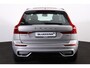 Volvo XC60 T6 Recharge AWD Ultra Dark - Panorama/schuifdak - IntelliSafe Assist & Surround - 360º Camera - Adaptieve LED koplampen - Verwarmde voorstoelen, stuur & achterbank - Elektr. bedienb. voorstoelen met geheugen - Head up display - Draadloze tel. lader - Elektr. inklapbare trekhaak - 20' LMV