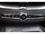 Volvo XC60 T6 Recharge AWD Ultra Dark - Panorama/schuifdak - IntelliSafe Assist & Surround - 360º Camera - Adaptieve LED koplampen - Verwarmde voorstoelen, stuur & achterbank - Elektr. bedienb. voorstoelen met geheugen - Head up display - Draadloze tel. lader - Elektr. inklapbare trekhaak - 20' LMV