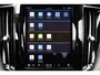 Volvo XC60 T6 Recharge AWD Ultra Dark - Panorama/schuifdak - IntelliSafe Assist & Surround - 360º Camera - Adaptieve LED koplampen - Verwarmde voorstoelen, stuur & achterbank - Elektr. bedienb. voorstoelen met geheugen - Head up display - Draadloze tel. lader - Elektr. inklapbare trekhaak - 20' LMV