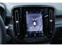 Volvo XC40 T4 Automaat Recharge R-Design | Trekhaak | Panoramadak| Elektrisch bedienbare voorstoelen | Elektrische achterklep | Dodehoekdetectie | Adaptive cruise control| Premium audio by Harman Kardon  | Verwarmbare voorstoelen | Verwarmbaar stuurwiel | Keyless entry | Apple Carplay/Android auto | Park Assist | Extra getinte ramen achter