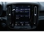 Volvo XC40 T4 Automaat Recharge R-Design | Trekhaak | Panoramdak| Electrisch bedienbare voorstoelen | Elektrische achterklep | Dodehoekdetectie | Adaptive cruise control| HarmanKardon Audio installatie | Verwarmbare voorstoelen | verwarmbaar stuurwiel | Keyless entry | Apple Carplay/Android auto | Park Assist | Extra getinte ramen achter