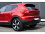 Volvo XC40 T4 Automaat Recharge R-Design | Trekhaak | Panoramadak| Elektrisch bedienbare voorstoelen | Elektrische achterklep | Dodehoekdetectie | Adaptive cruise control| Premium audio by Harman Kardon  | Verwarmbare voorstoelen | Verwarmbaar stuurwiel | Keyless entry | Apple Carplay/Android auto | Park Assist | Extra getinte ramen achter