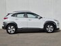 Hyundai Kona Electric EV Comfort 64 kWh Automaat / Apple Carplay Android Auto / Adaptief cruise control / Krell Audio systeem / Achteruitrijcamera / Stuur- en Stoelverwarming / Warmtepomp /