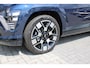 Hyundai Kona Electric Premium Sky 65.4 kWh | Schuifkantel dak | Elektrisch bedienbare voorstoelen | 360 graden camera | Groot accu pakket | Hyundai Kona Electric Premium Sky 65.4 kWh  | Schuifkantel dak | Elektrisch bedienbare voorstoelen | 360 graden camera | Groot accu pakket |