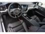 Volvo V60 2.0 T8 Plug-in hybrid AWD Ultra Dark 455PK | Bowers&Wilkins | 360 Graden Parkeercamera | Panoramadak | Gelamineerde Zijruiten | Adaptieve Cruise Control