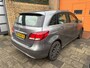Mercedes-Benz B-klasse 180 Ambition / inc. 2 sets velgen
