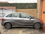 Mercedes-Benz B-klasse 180 Ambition / inc. 2 sets velgen