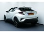 Toyota C-HR 1.8 Hybrid Executive. Bi Tone, Navi, Camera, StoelVerw, 18"LMV, Afn Haak